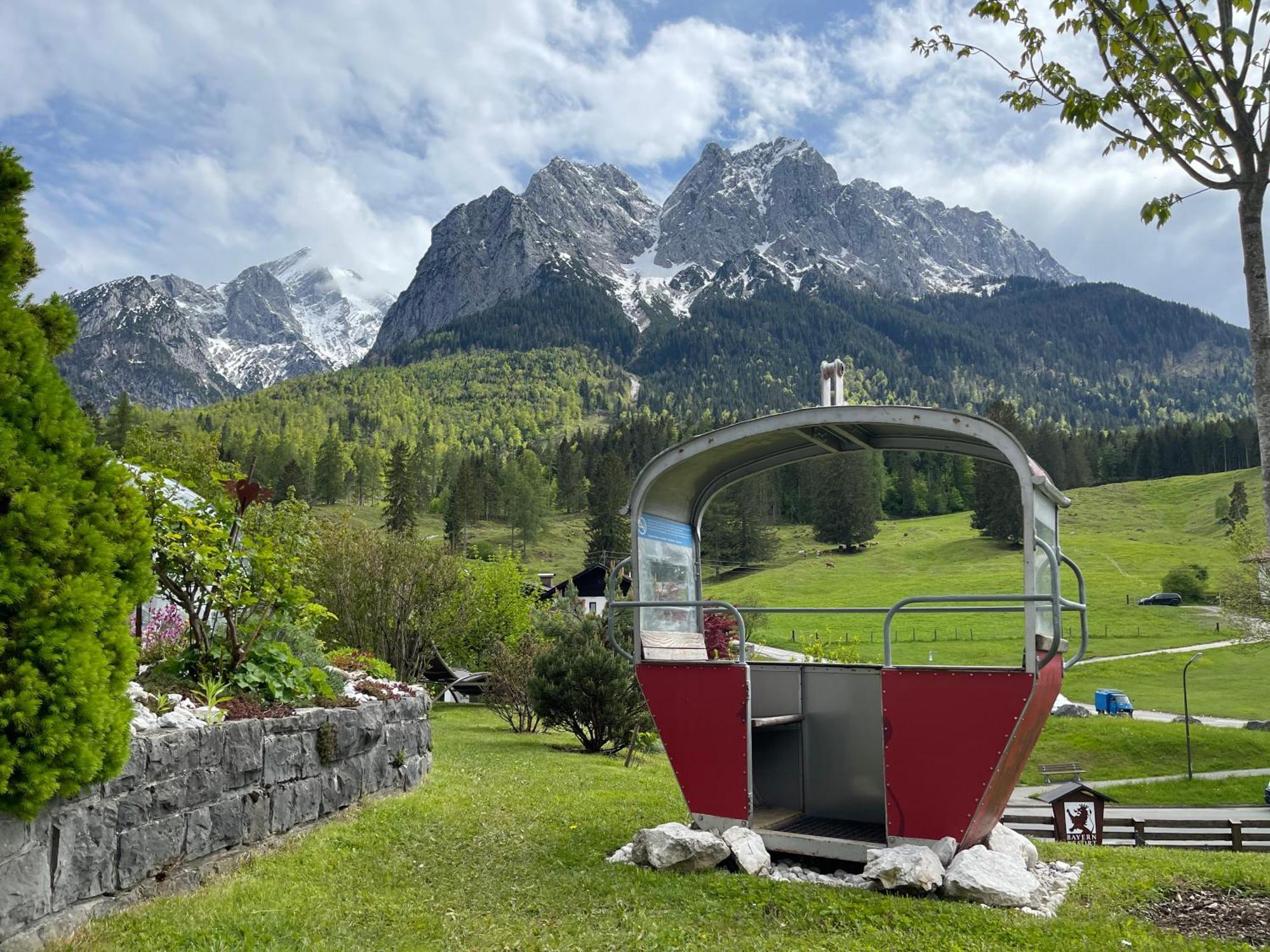 Bayern Resort Hotel - Adults Only - Mit Zugspitzblick - Eibsee-Naehe - Wellnessbereich - Naturpool Im Sommer Grainau Extérieur photo