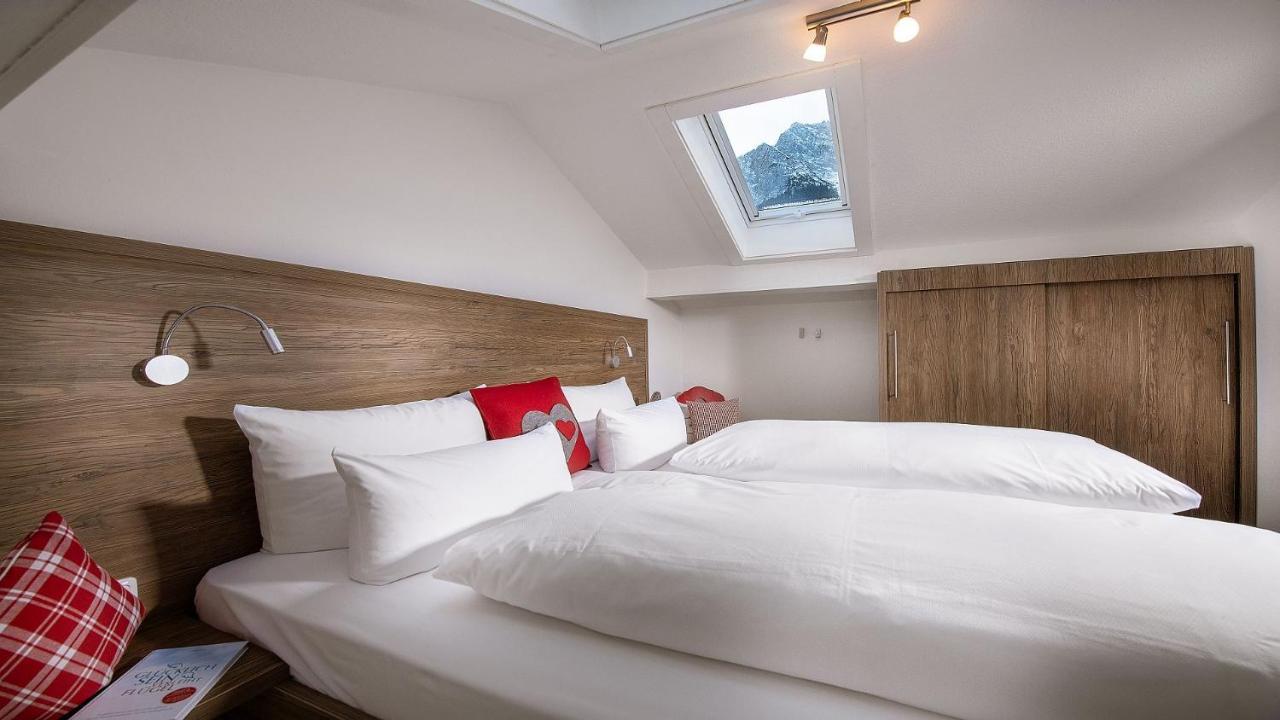 Bayern Resort Hotel - Adults Only - Mit Zugspitzblick - Eibsee-Naehe - Wellnessbereich - Naturpool Im Sommer Grainau Extérieur photo